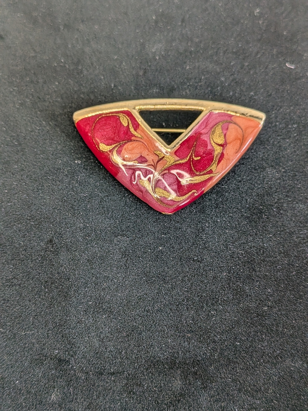 Vintage gold-tone triangle brooch  marbled enamel Statement Jewelry